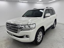 2021 Toyota Landcruiser Sahara VDJ200R 4X4 Dual Range Crystal Pearl