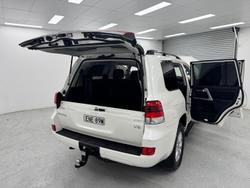 2021 Toyota Landcruiser Sahara VDJ200R 4X4 Dual Range Crystal Pearl