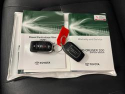 2021 Toyota Landcruiser Sahara VDJ200R 4X4 Dual Range Crystal Pearl
