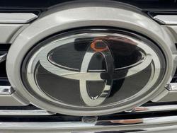2021 Toyota Landcruiser Sahara VDJ200R 4X4 Dual Range Crystal Pearl