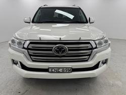 2021 Toyota Landcruiser Sahara VDJ200R 4X4 Dual Range Crystal Pearl