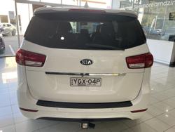 2018 Kia
                Carnival SLi