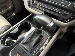 2018 Kia
                Carnival SLi