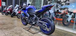 2024 Yamaha YZF-R7LA