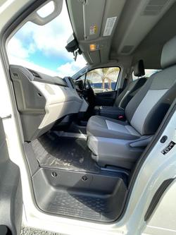 2025 Toyota Hiace Commuter GDH322R French Vanilla