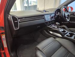 2019 Porsche
Cayenne Turbo