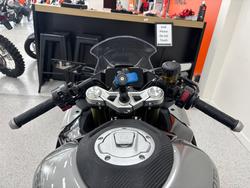 2023 CFMOTO 450 SR ABS ZIRCON BLACK