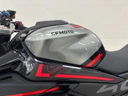 2023 CFMOTO 450 SR ABS ZIRCON BLACK