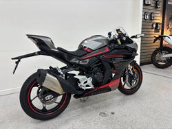 2023 CFMOTO 450 SR ABS ZIRCON BLACK
