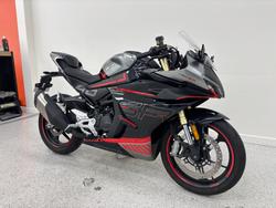 2023 CFMOTO 450 SR ABS ZIRCON BLACK