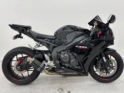 Honda CBR1000RA (fireblade) ABS