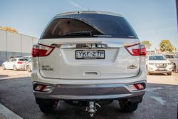 2020 Isuzu
MU-X LS-U