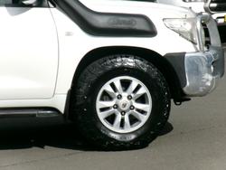 2008 Toyota
                Landcruiser Sahara