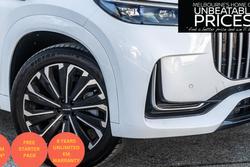 2025 Jaecoo J8 Track