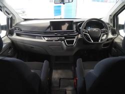 2025 LDV
Deliver 7