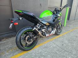 2022 Kawasaki NINJA 400 SE GREEN