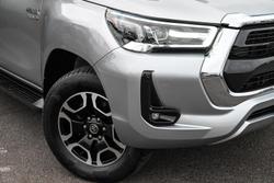 2022 Toyota
Hilux SR5