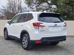 2021 Subaru
Forester 2.5i
