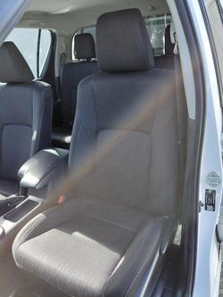 2022 Toyota
                Hilux SR