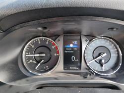 2022 Toyota
                Hilux SR