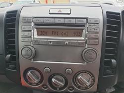 2011 Mazda
BT-50 Boss B3000 SDX (4x4)