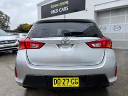 2014 Toyota
Corolla Ascent Sport