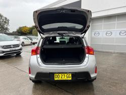 2014 Toyota
Corolla Ascent Sport