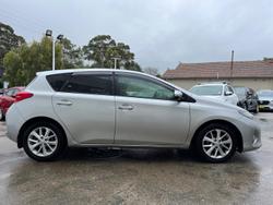 2014 Toyota
Corolla Ascent Sport