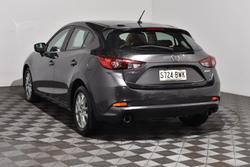 2018 Mazda
                3 Neo Sport