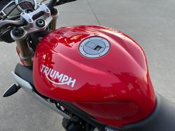 2016 Triumph STREET TRIPLE 660