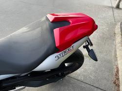 2016 Triumph STREET TRIPLE 660