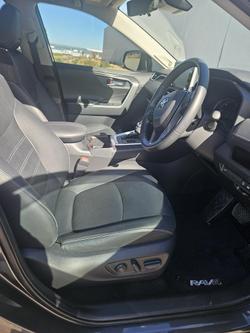 2022 Toyota
RAV4 Cruiser