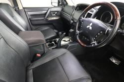 2017 Mitsubishi
Pajero Exceed