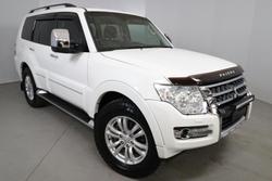 2017 Mitsubishi
Pajero Exceed