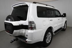 2017 Mitsubishi
Pajero Exceed