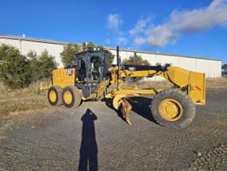 2022 Caterpillar 150 Awd - Mastless Gps Yellow