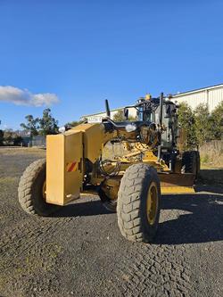 2022 Caterpillar 150 Awd - Mastless Gps Yellow