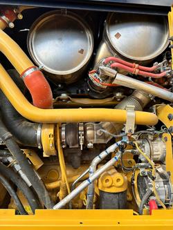 2022 Caterpillar 150 Awd - Mastless Gps Yellow