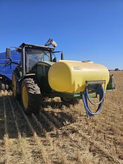 2019 John Deere 7210R Green