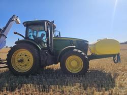 2019 John Deere 7210R Green