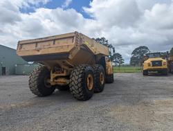 2012 CAT 740B Yellow