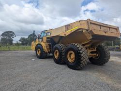 2012 CAT 740B Yellow