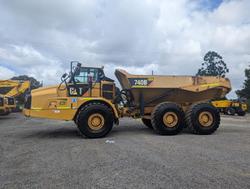 2012 CAT 740B