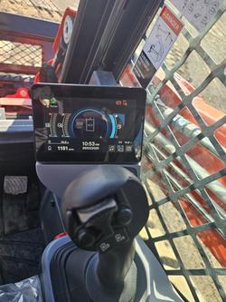 2024 Kubota Svl75-3 Orange