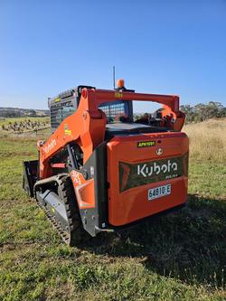 2024 Kubota Svl75-3 Orange