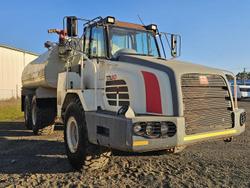 2005 Articulated Truck Terex White