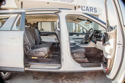 2020 Kia
Carnival S