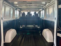 2016 Renault Trafic 103KW X82 Glacier White