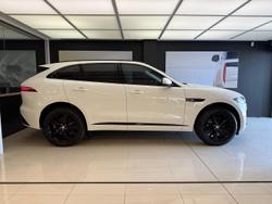 2023 Jaguar
F-PACE P250 R-Dynamic SE