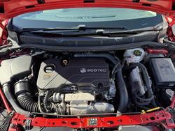 2016 Holden
Astra R